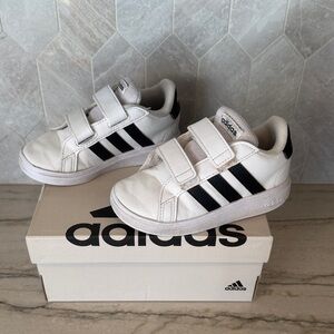 Adidas Toddler Sneakers in White and Black